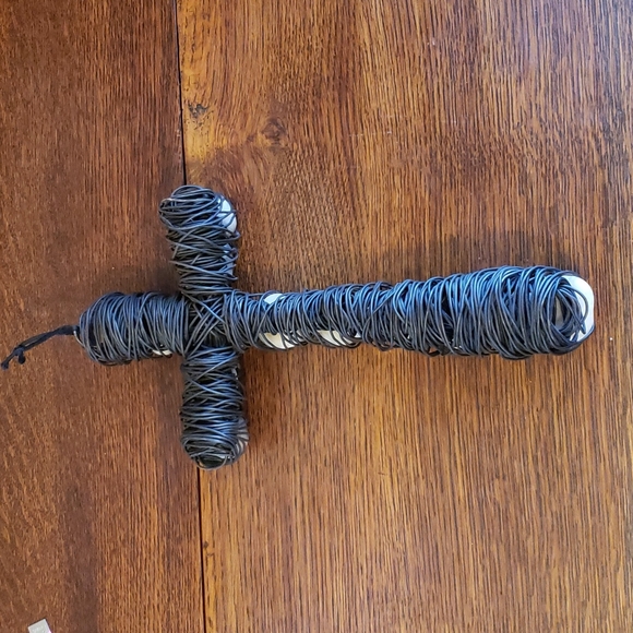 Cross Handcrafted with thick Wire and Stones - Picture 6 of 14